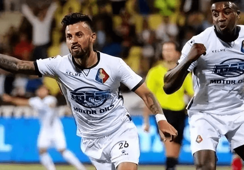 在进攻端抓 在进攻端抓