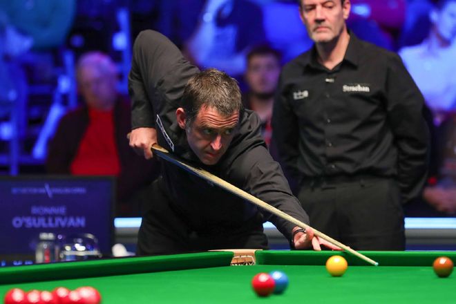 在欢呼声中 在欢呼声中