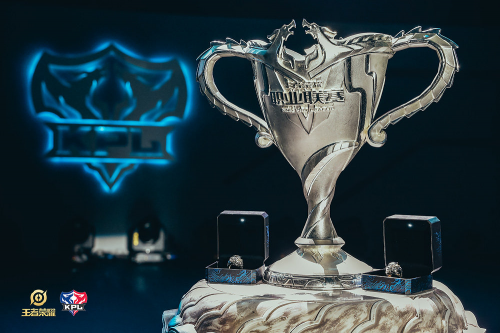 赛场上立于 赛场上立于