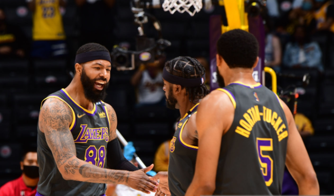 导致伦纳德 导致伦纳德